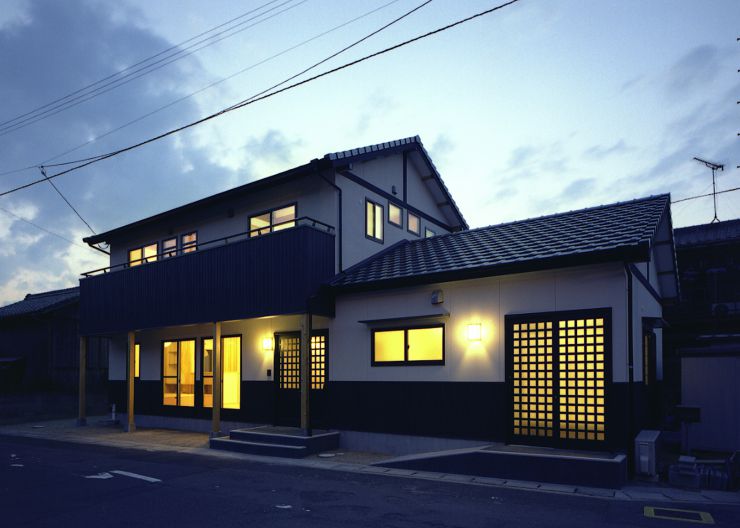 木格子の家
